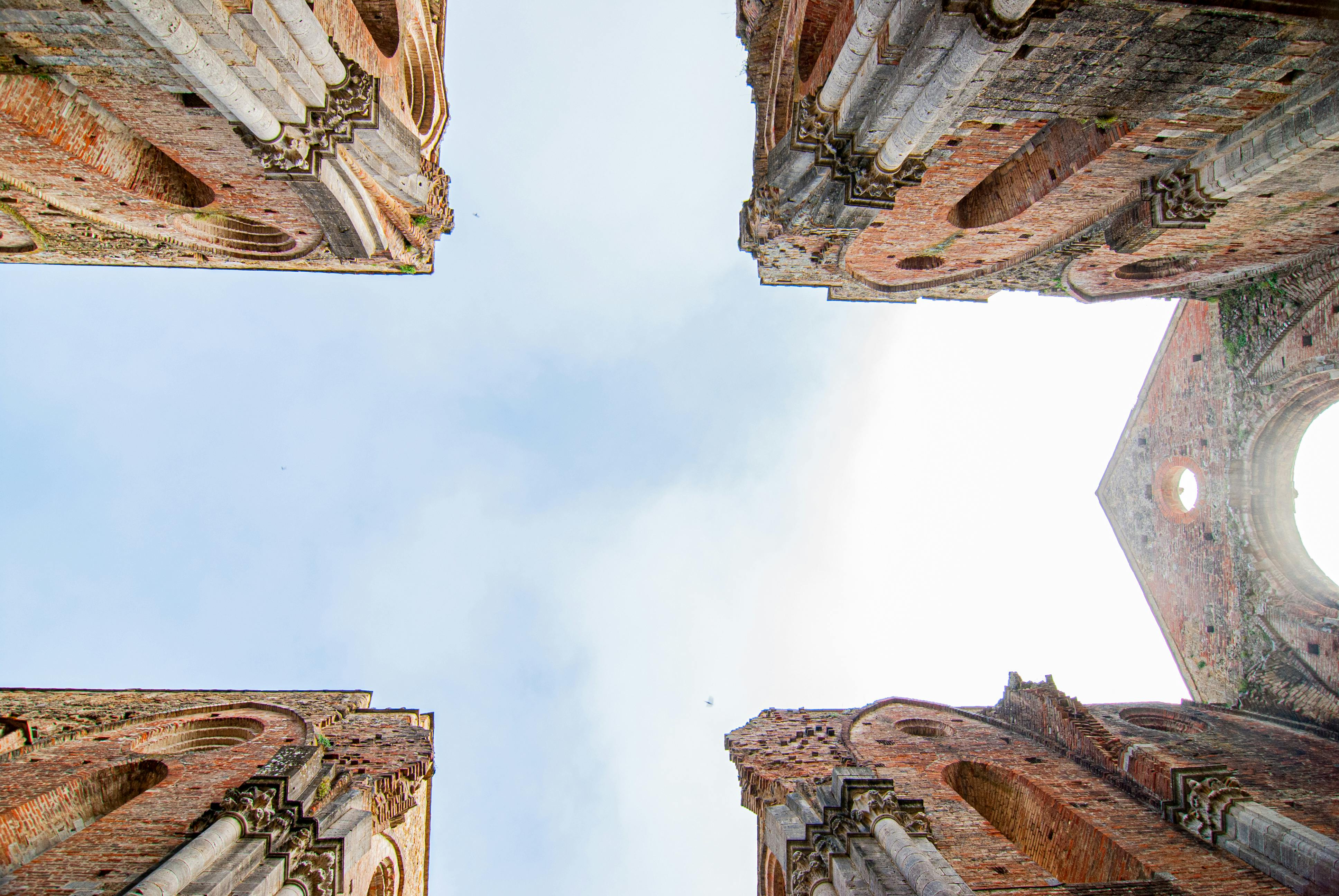San Galgano: oltre il mito 1