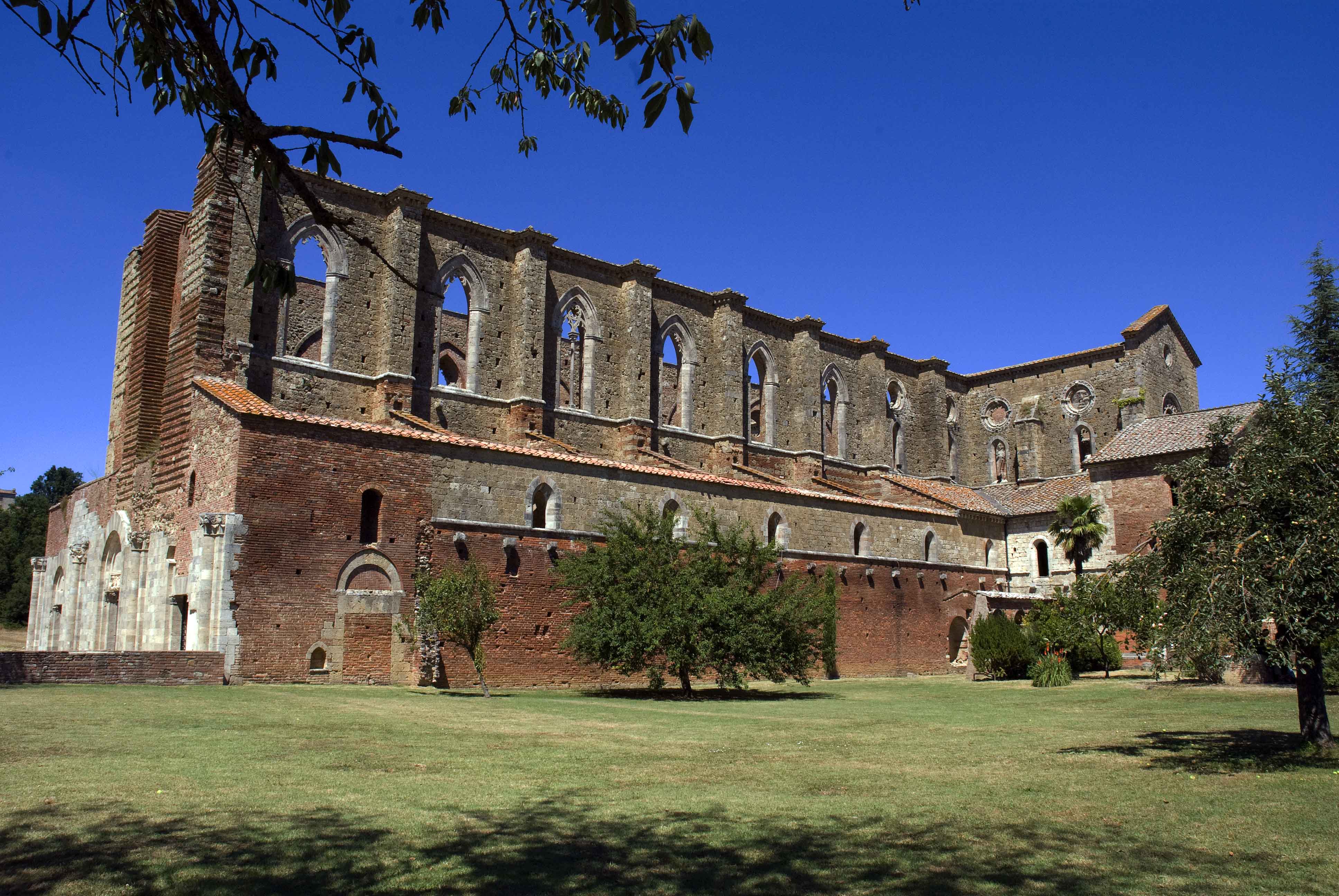 San Galgano: oltre il mito 4